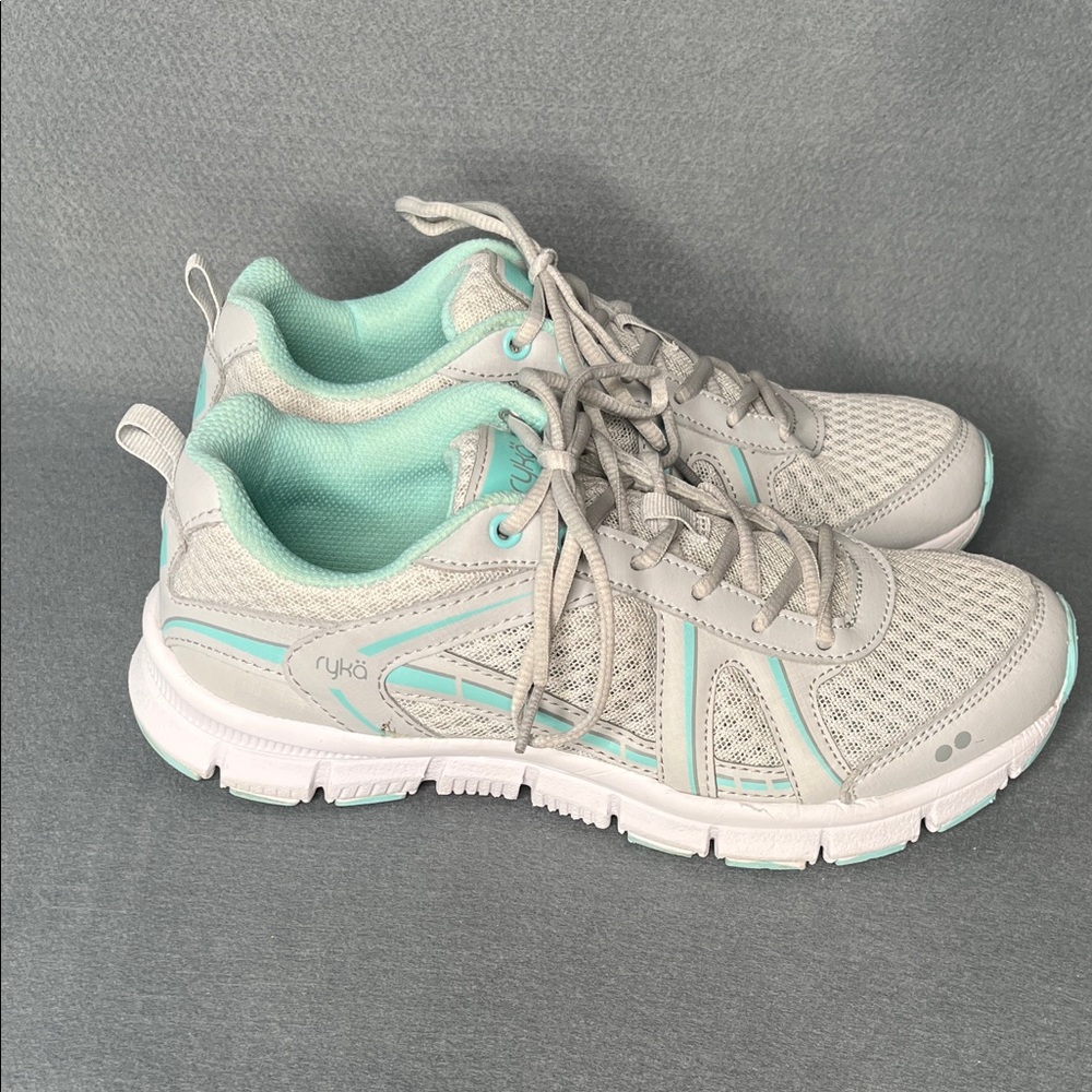 Ryka Hailee training sneakers women’s sz 8